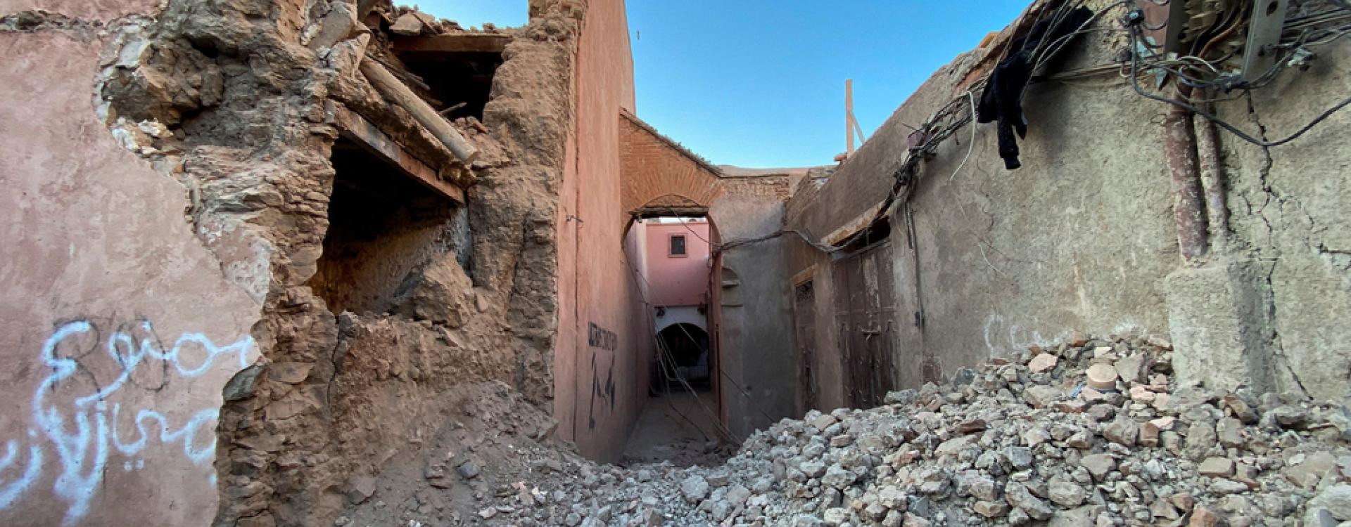 Edificios hundidos tras el terremoto