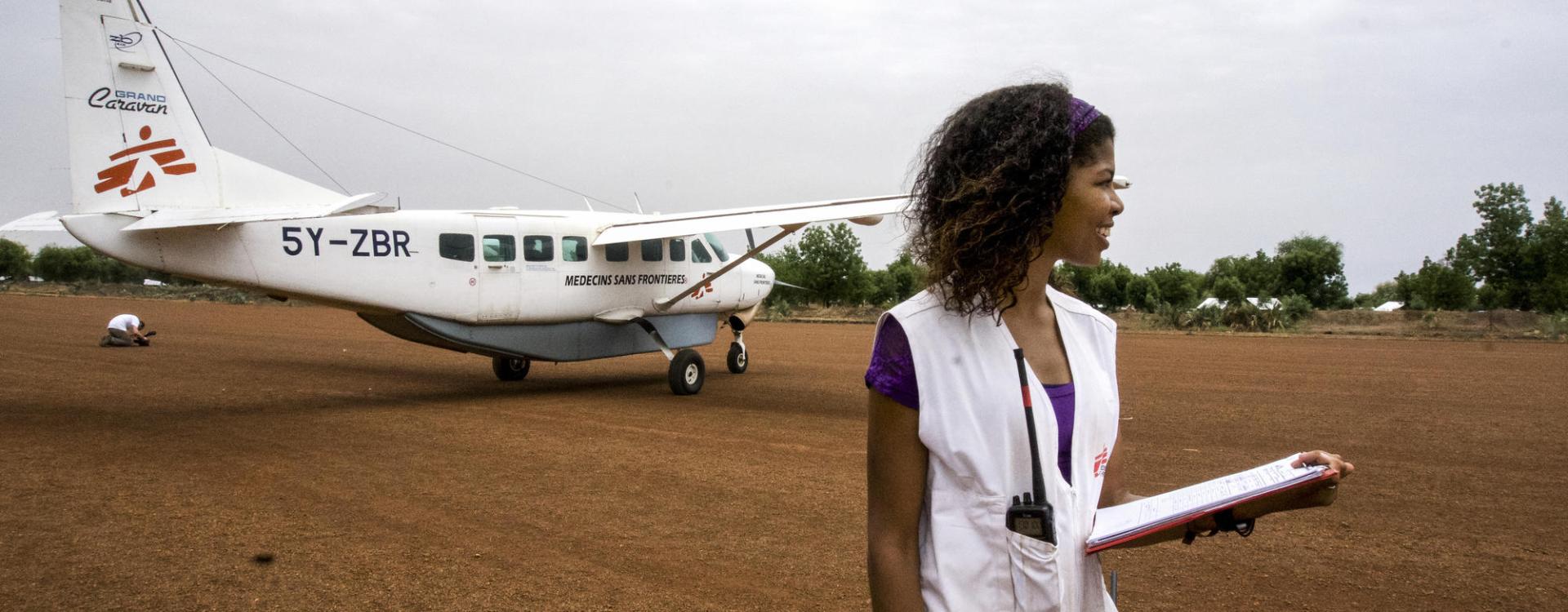 Receiving supplies by air in Maban