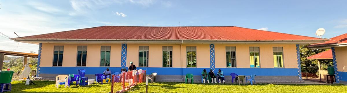 Nuevo centro de tratamiento de ébola de MSF en Bunia