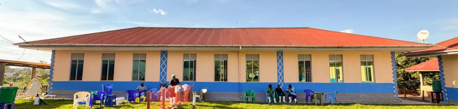 Nuevo centro de tratamiento de ébola de MSF en Bunia
