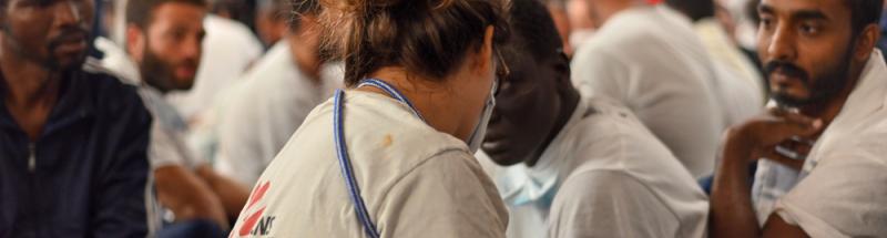 La innecesaria espera durante días en estas circunstancias empeora las condiciones físicas y psicológicas de los supervivientes