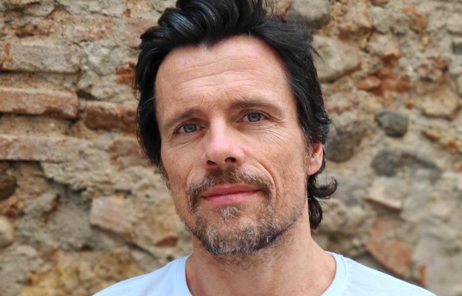 Octavi Pujades, actor y médico