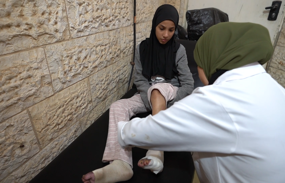 Rahaf necesita una evacuación médica fuera de Gaza para recibir tratamiento adicional.