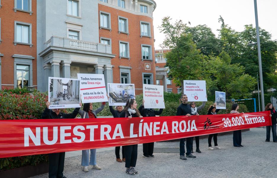 Entrega de firmas de Nuestra Línea Roja, 18 de mayo de 2026