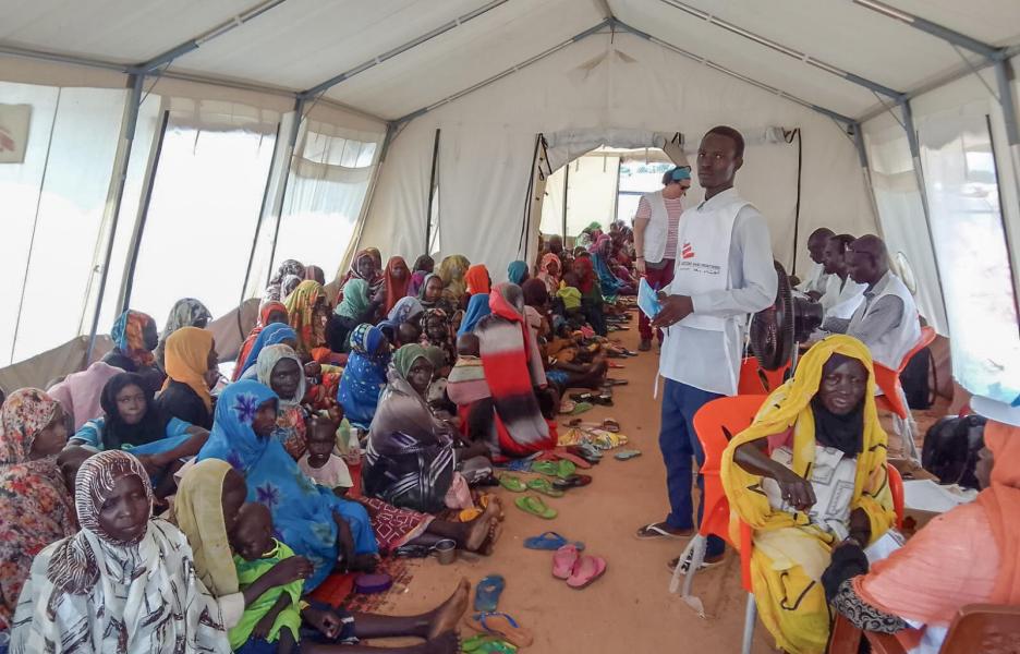 Personas sudanesas refugiadas en Adré, este de Chad