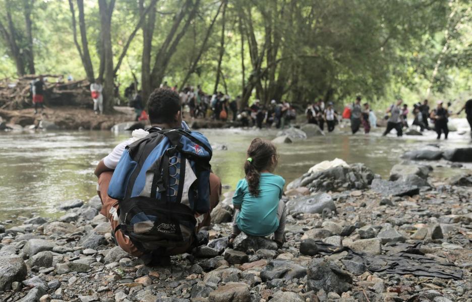 El 21% de los migrantes que han cruzado el Darién en 2023 son niños, niñas y adolescentes.