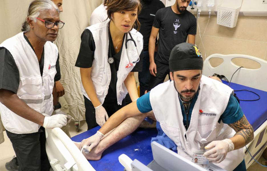 Hacia las 2 de la madrugada del 27 de octubre, nuestro equipo médico llegó al hospital de Yenín para atender a los heridos tras una incursión de las fuerzas israelíes en el campo de refugiados de Yenín