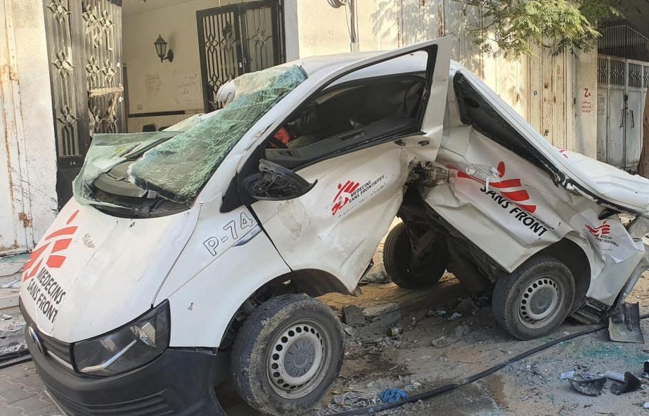 Vehículo de MSF destruido por las fuerzas israelíes en Ciudad de Gaza.