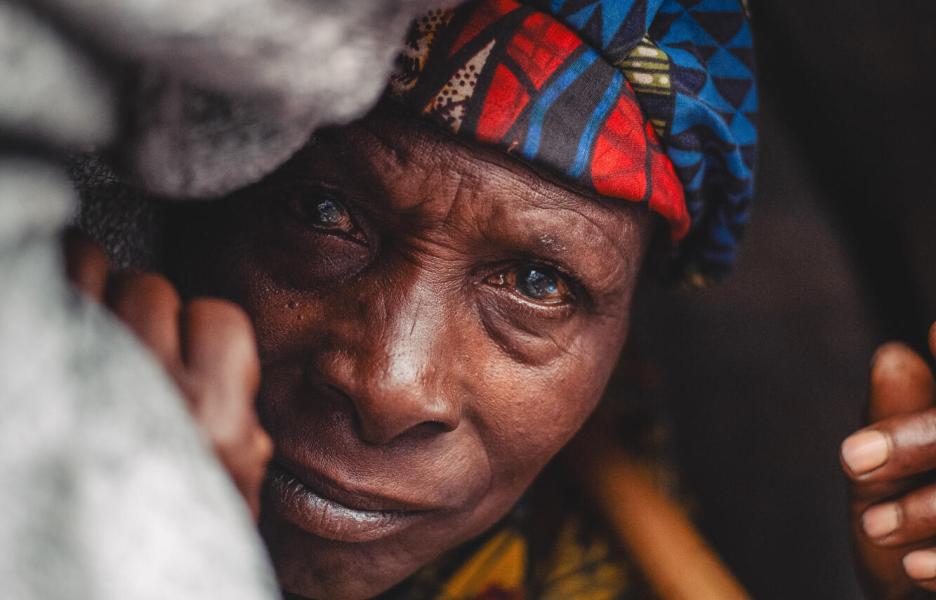 Jeanne Nyirarwango vive sola en un refugio del asentamiento de desplazados de Kanyaruchinya.