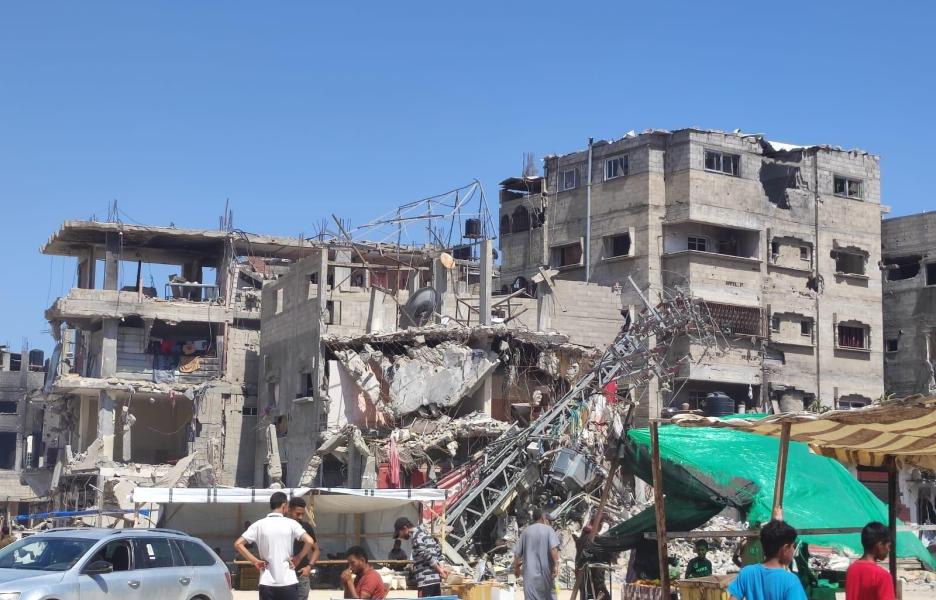 Edificio bombardeado en Rafah