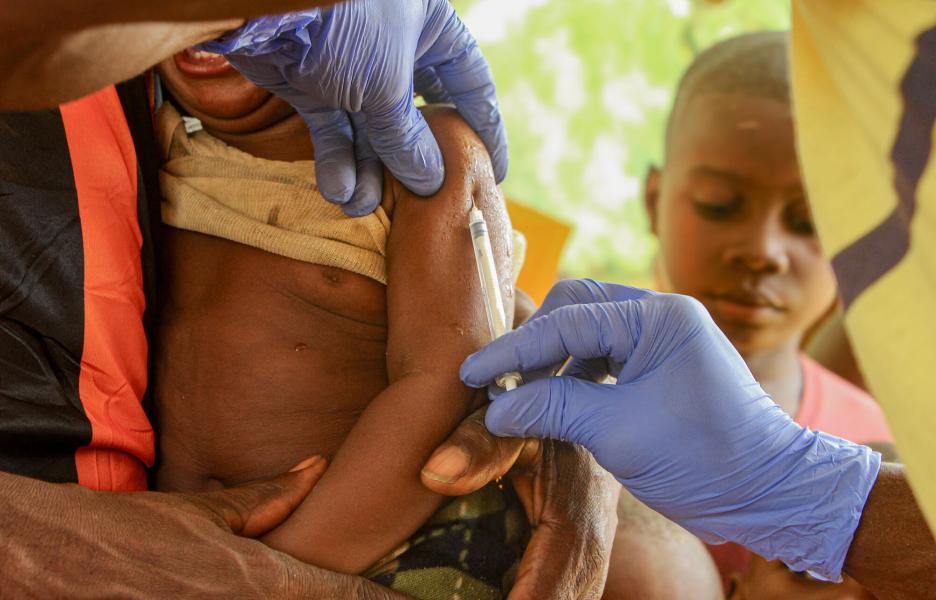 Epidemia de sarampión en Kampene