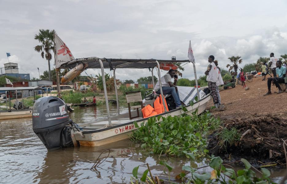 Vida en los diques: inundaciones extremas en Old Fangak