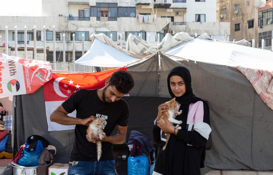 Kazem y su hermana son refugiados sirios en Líbano