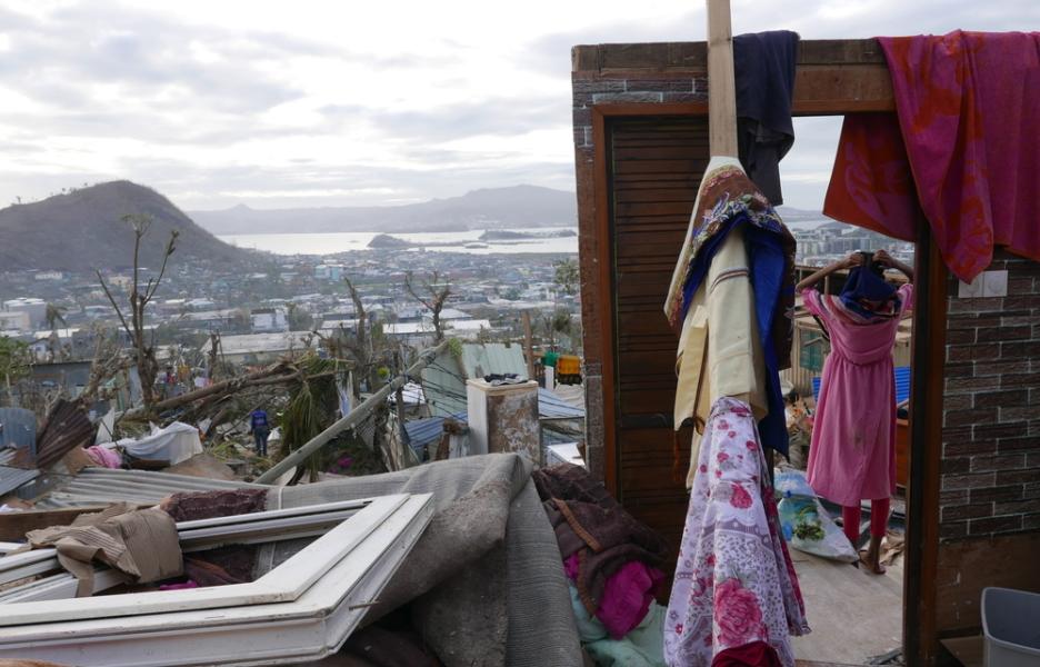 Destrucción tras el paso del ciclón Chido por Mayotte
