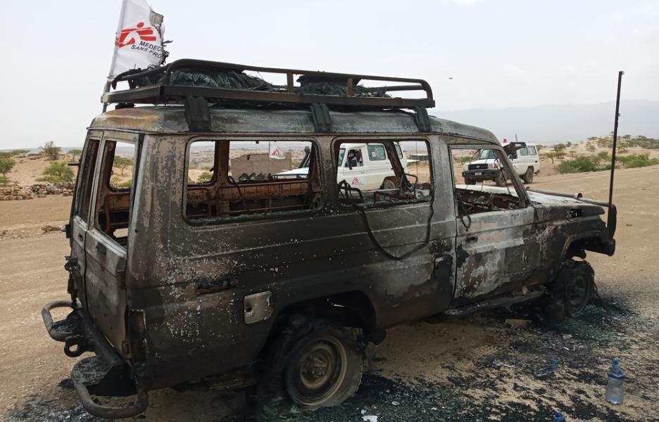 El coche en el que viajaban María, Tedros y Yohannes, en una fotografía tomada por el equipo de búsqueda de MSF el 25 de junio de 2021. MSF