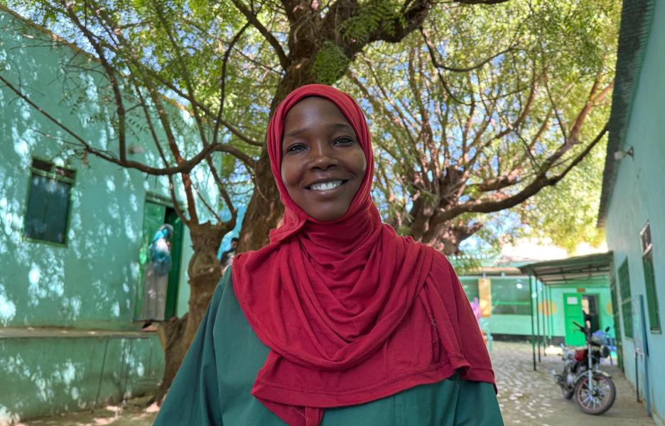 Hagwa es enfermera en el ala de maternidad de El Geneina. 