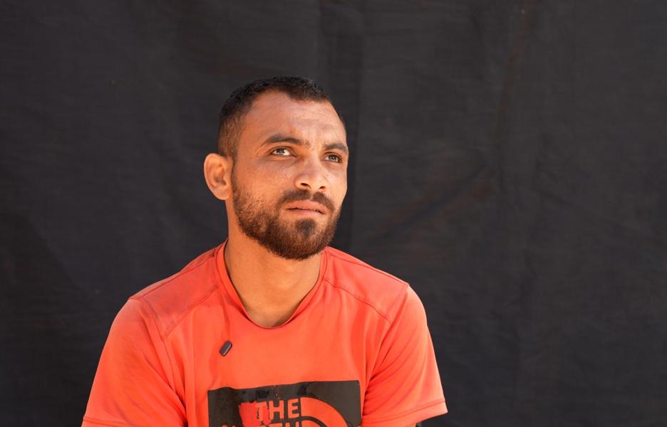 Saad Hussein resultó herido en 2025 durante un reparto de alimentos organizado por la Fundación Humanitaria de Gaza (GHF).
