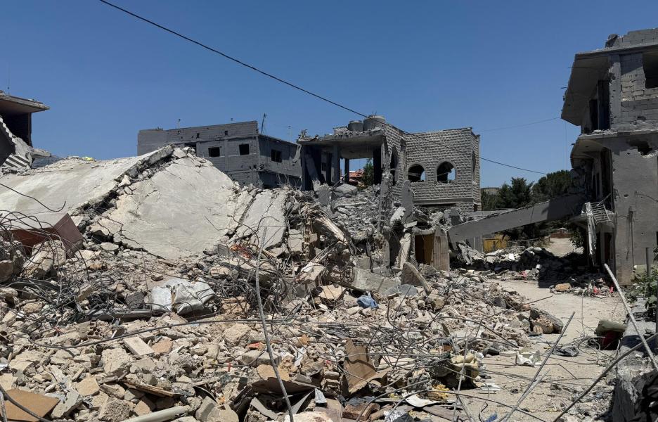 Destrucción en Sohmor tras los ataques israelíes durante la escalada de la guerra en el Líbano.