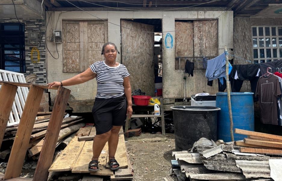 La casa de Luz Hernecia Rojas sufrió graves daños y corre peligro de derrumbarse tras el terremoto. 