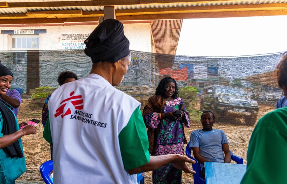 Celebración de la recuperación de Josphate, de 24 años. CTE de Kitatumba, Butembo, RDC