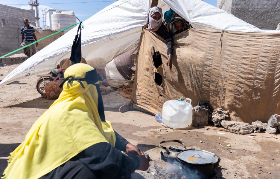 Clínicas móviles para personas desplazadas en el sur de Yemen