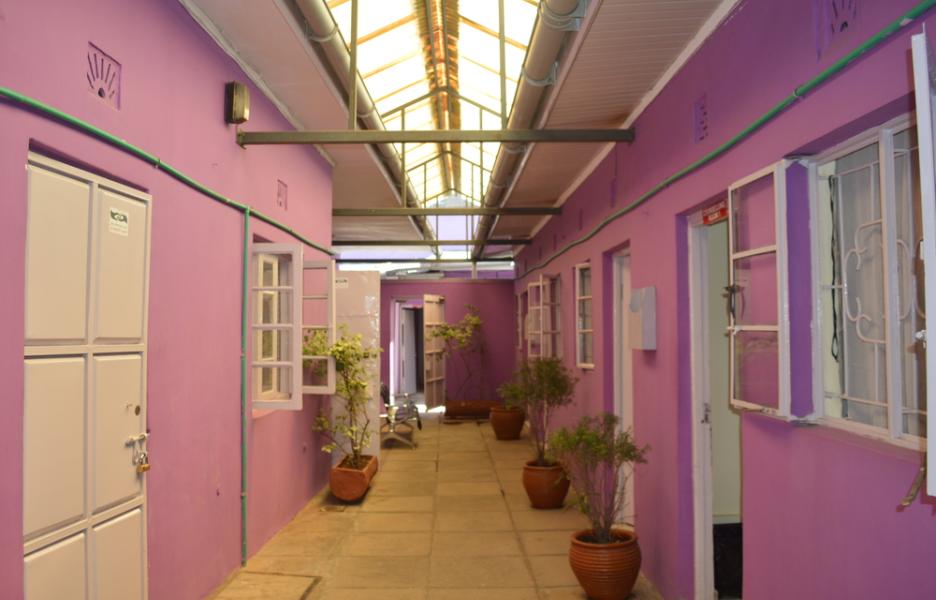 La Casa Lavanda, llamada así por las propiedades curativas de la hierba que le da nombre. Mathare, Nairobi, Kenia.