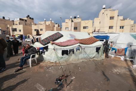 Campo de desplazados internos en los alrededores de Rafah Hospital de campaña indonesio, Rafah, sur de Gaza. 28 de enero de 2024.