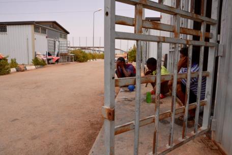 Solicitantes de asilo en el centro de detención de Gharyan al-Hamra, en Libia. 