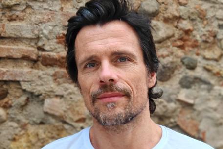 Octavi Pujades, actor y médico