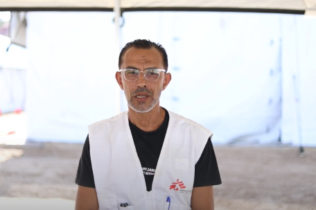 El doctor Mohammed Abu Moughaisib, coordinador médico adjunto de MSF en Gaza, en una imagen tomada en septiembre de 2024. MSF