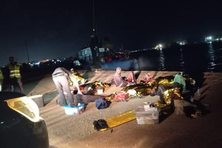 Supervivientes de una travesía marítima mortal