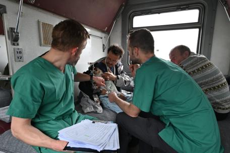 Fourth MSF medical train referral - Ukraine