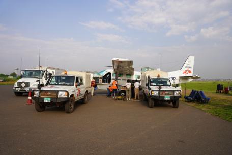 Vehículos y aviones de MSF