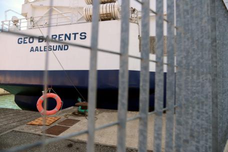 El Geo Barents retenido en el puerto italiano de Marina di Carrara. 