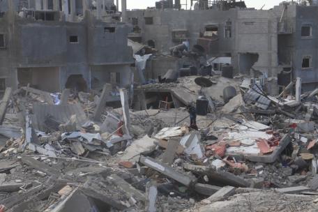 Calles y edificios destruidos de la ciudad de Rafah, sur de Gaza. Mariam Abu Dagga.