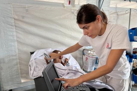  68 / 5.000 Los niños de Sudán se mueren de hambre ante la inacción mundial mientras continúa la guerra.