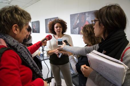 Rueda de prensa en la apertura del centro en París para menores no acompañados