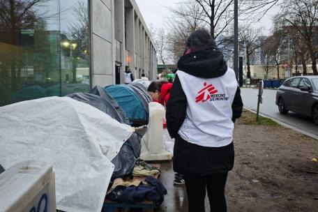 Los equipos de MSF prestan asistencia médica en Bruselas (Bélgica) durante unas actividades de divulgación, en febrero de 2026.
