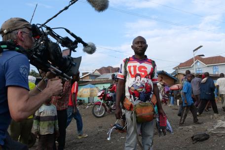 Frame Stop Filming Us