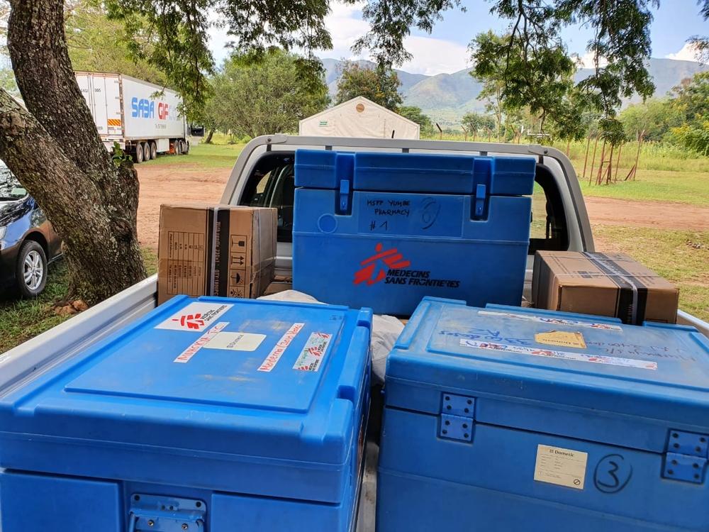 Vacunación contra la COVID-19 en el distrito de Kasese, Uganda. Vacunación contra la COVID-19 en el distrito de Kasese, Uganda.