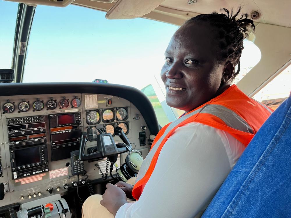 Stella Mwikali, coordinadora de vuelo adjunta de MSF en Sudán del Sur. Stella Mwikali, coordinadora de vuelo adjunta de MSF en Sudán del Sur.