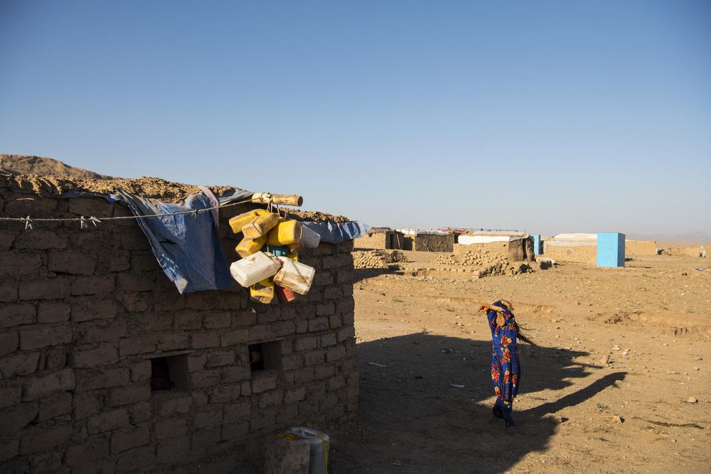 Asentamiento informal de personas desplazadas de Shahrak-e Sabz, situado a las afueras de la ciudad de Herat. Agosto de 2019. Asentamiento informal de personas desplazadas de Shahrak-e Sabz, situado a las afueras de la ciudad de Herat. Agosto de 2019.