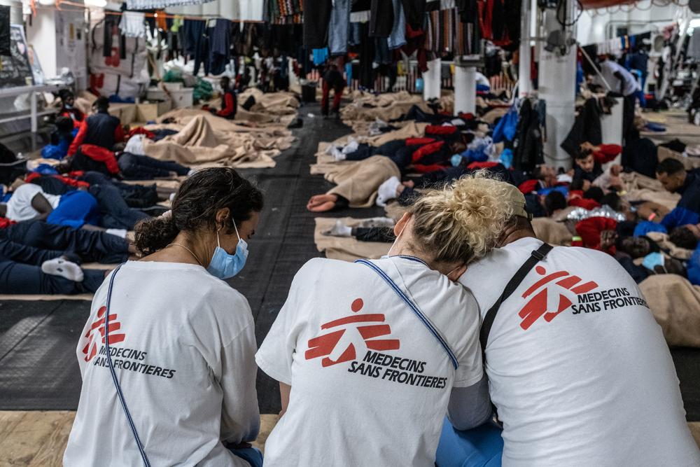 Las personas rescatadas, ya a salvo a bordo del Geo Barents. Las personas rescatadas, ya a salvo a bordo del Geo Barents.