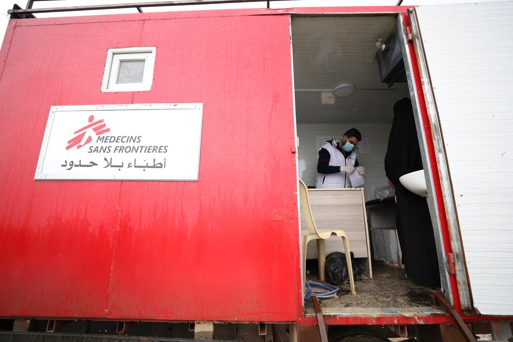 Clínica móvil de MSF en un campo de desplazados del noroeste de Siria.