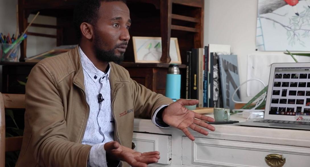 Yonas pasó tres años en Libia. Yonas pasó tres años en Libia.