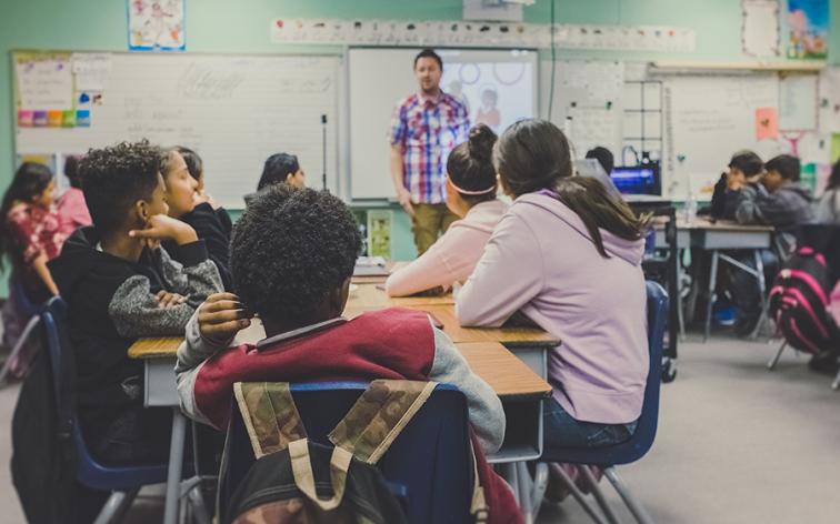 Creadores sin fronteras escuela